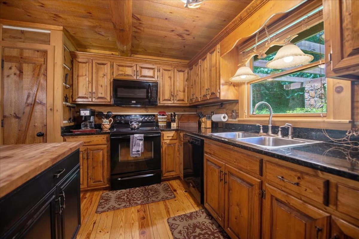 Waterfront Mountain Cabin With Hot Tub Blue Ridge Exterior photo