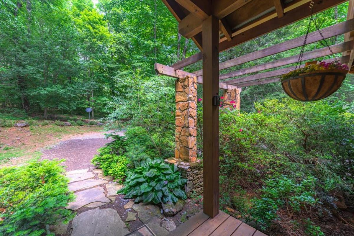 Waterfront Mountain Cabin With Hot Tub Blue Ridge Exterior photo