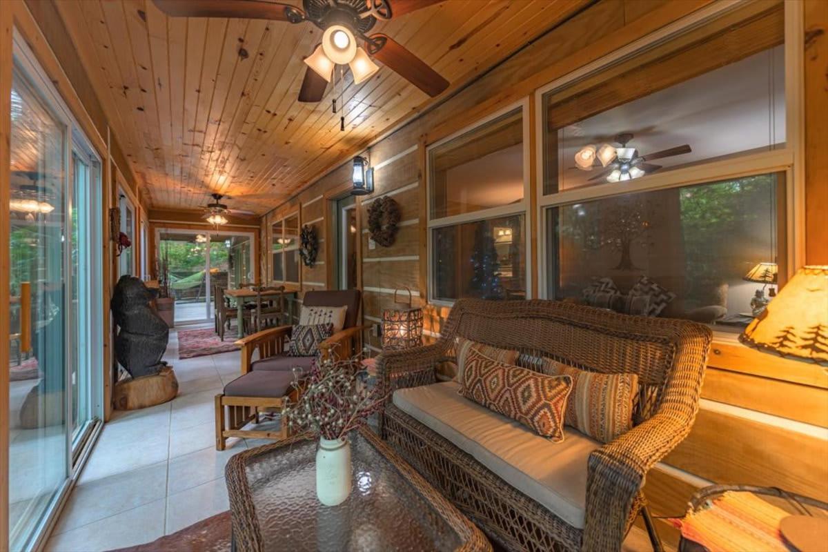 Waterfront Mountain Cabin With Hot Tub Blue Ridge Exterior photo